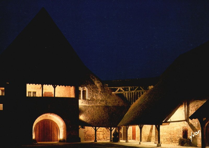 Postcard Chateau Du Clos De Vougeot Castle Cistercian Monks Vougeot, France 