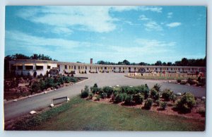 Brockville Ontario Canada Postcard Front View Long Beach Motor Court c1950's