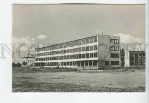 443028 USSR 1969 year Kingisepp new high school building postcard