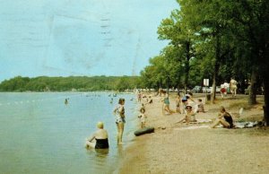 Vintage Bathers, Lake Huron Beach, Port Huron, Mich. Postcard P167