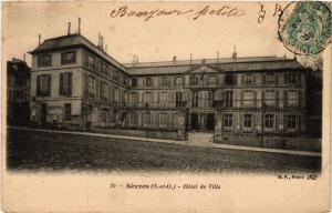 CPA SEVRES - Hotel de Ville (740713)