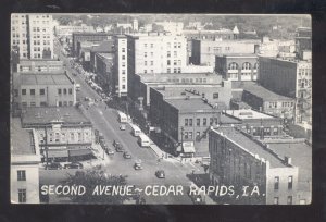CEDAR RAPIDS IOWA DOWNTOWN SECOND AVENUE STREET SCENE VINTAGE POSTCARD
