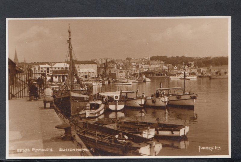 Devon Postcard - Plymouth - Sutton Harbour   DC2484