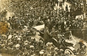 Postcard RPPC View of President William  Taft in a Motorcade.  Parade.  L1