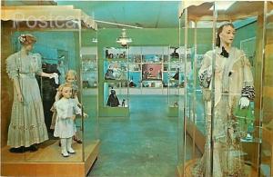 FL, Silver Springs, Florida, Early American Museum, Popular Fashions