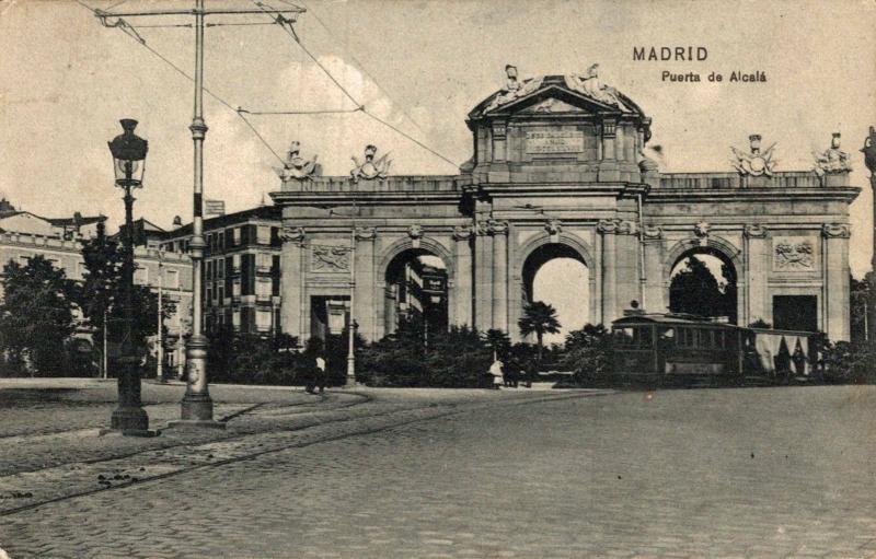 Spain Madrid Puerta de Alcala 02.14