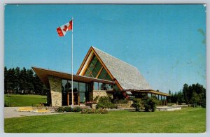 Alexander Graham Bell Museum, Baddeck, Cape Breton NS, Vintage Chrome Postcard