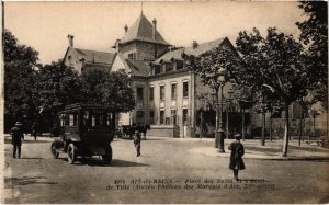 CPA AIX-les-BAINS - Place des Bains et l'Hotel de Ville (986171)