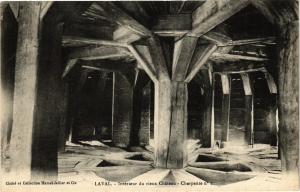 CPA Laval-Intérieur du vieux Cháteau (186654)