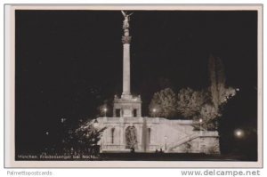 RP: Night View, Friedensengel bei Nacht, Muenchen, Hauptbahnhof, Bavaria Germany