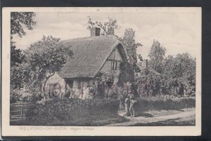 Warwickshire Postcard - Magpie Cottage, Welford-On-Avon SW429