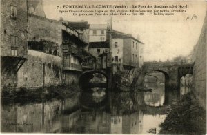 CPA FONTENAY-le-COMTE - Le Pont des Sardines - coté Nord (637331)