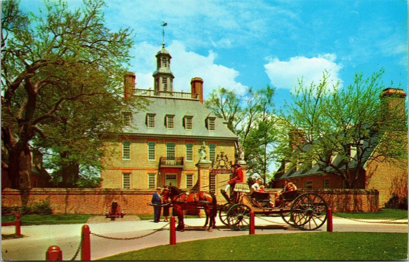 Governors Palace Mansion Williamsburg VA Virginia Horse Buggy Postcard VTG UNP 