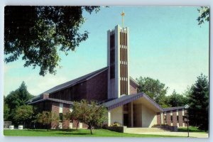 Indianola Iowa IA Postcard Simpson College Smith Memorial Chapel c1968 Vintage