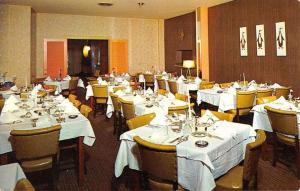 Brighton Michigan Canopy Restaurant Interior Vintage Postcard K38221