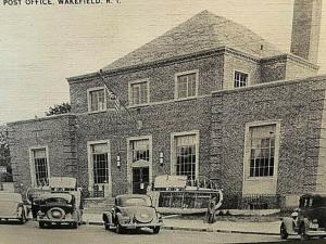 Postcard  Antique View of U.S. Post office in Wakefield, RI    U5