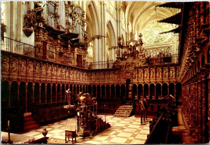 CONTINENTAL SIZE POSTCARD THE CHOIR SECTION OF THE CATHEDRAL AT TOLEDO SPAIN