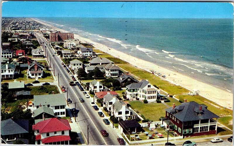 Postcard BEACH SCENE Virginia Beach Virginia VA AM4954