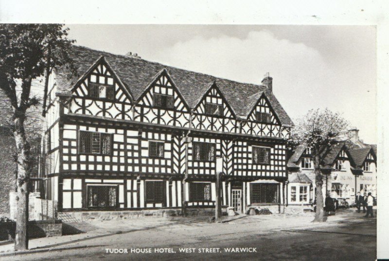 Warwickshire Postcard - Tudor House Hotel - West Street, Real Photo - Ref 16389A