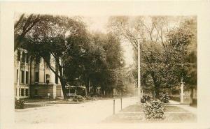 C-1910 Moline Illinois Davenport Street RPPC Photo Postcard 221 Residential