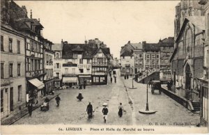 CPA LISIEUX Place et Halle du Marche au Beurre (1227559)