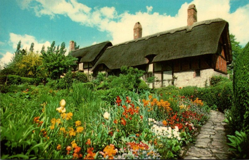 England Stratford Upon Avon Anne Hathaway's Cottage