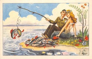 Fishermen with Mermaid Fantasy Vintage Postcard AA74443