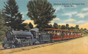 Detroit, MI Michigan  MINIATURE RAILROAD TRAIN Zoological Park ca1940's Postcard