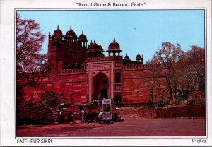 India Royal Gate & Buland Gate Fatehpur Sikri Postcard BS.28