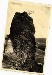 CPA Vallée de la Meuse - MONTHERMÉ - La Roche a Corpias (224629)