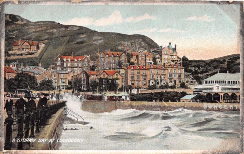 LLANDUDNO WALES UK~A STORMY DAY~KING'S SERIES POSTCARD 1906