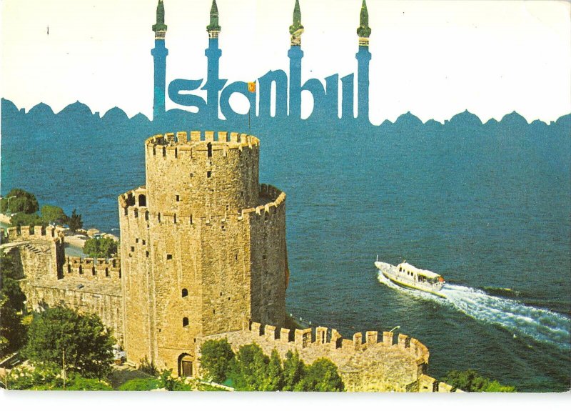 B110311 Turkey Istanbul Rumelihisari Tower Boat Bateau