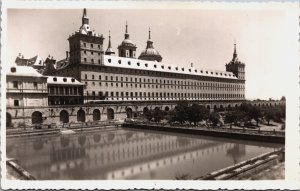 Spain EL Escorial Monastery Pond in the Fruit Garden Vintage RPPC C203