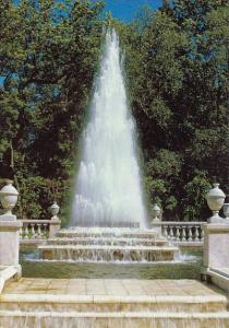 Russia The Fountains Of Peterbof The Lower Park The Pyramude Fountain