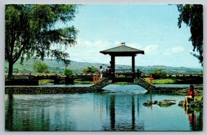 Liliuokalani Gardens  Hawaii  US Army APO  Signal Group HQ Company    Postcard