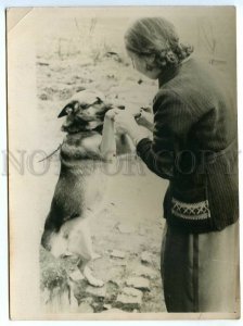 3130548 Woman German Shepherd Dog 1957 Old RUSSIA REAL PHOTO