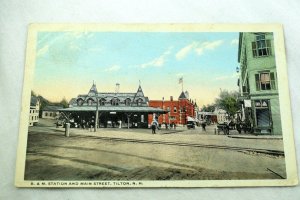 Circa 1905-10 B & M Station Main Street Signs Downtown, NH Vintage Postcard P33