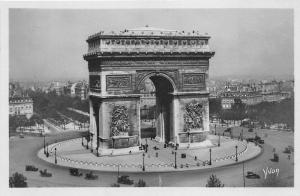 B38485 Paris L`Arc de Triomphe et La palace de l`Etoile  france