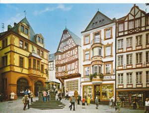 Germany Postcard - Bernkastel - Kues - Marktplatz - Ref 383A