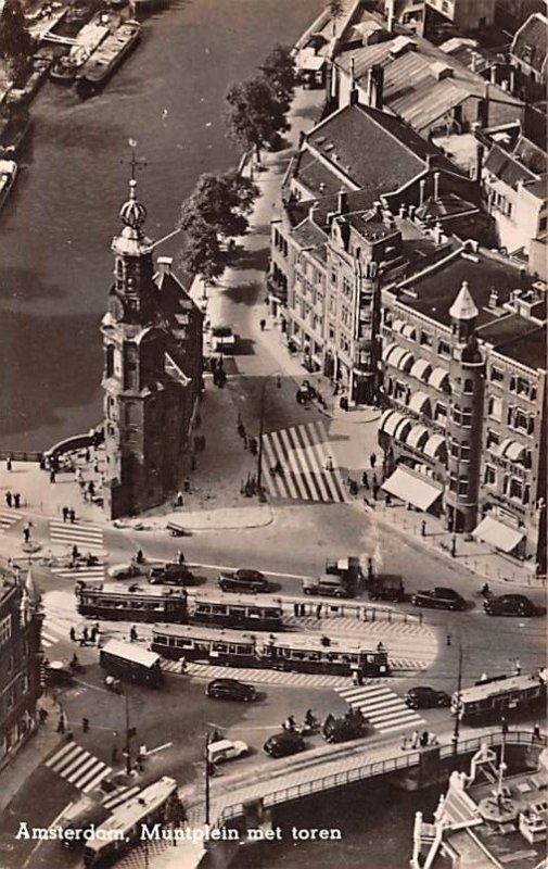 Muntplein met toren Amsterdam Holland 1954 