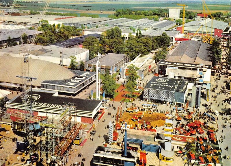 GG12664 Hannover Messe Blick vom Hermesturm Teil des Messegelaendes