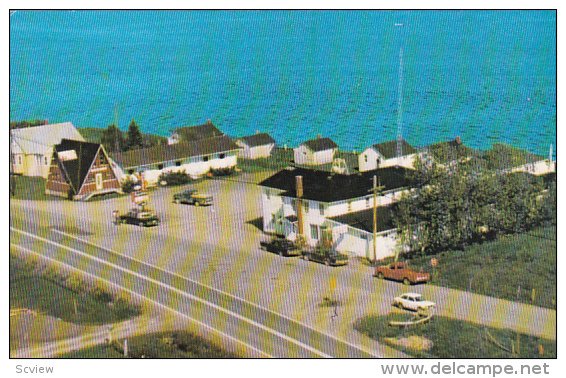 Hotel/Motel Vagues / Vertes , Anse A Beaufils , Quebec , Canada , 40-60s