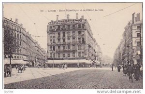 Lyon, (Rhone), France, 00-10s; Rues Republique et de l'Hotel de Ville