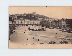 Postcard Place Bellecour et Coteau de Fourviere Lyon France