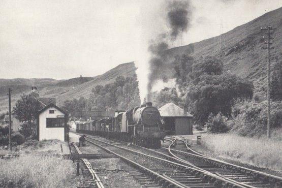 Engine no 45479 Goods Train at Kyle in Garve Railway Postcard