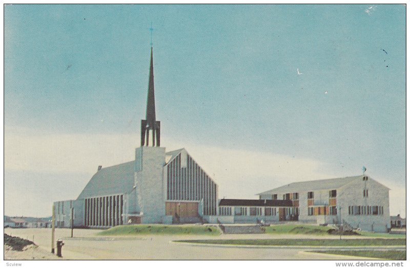 L'eglise Marie Immaculee / Church , SEPT-ILES , Quebec , Canada , PU-1977