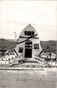 RPPC Cinderella's Doll House, Santa Claus Kingman AZ Vintage Postcard V68