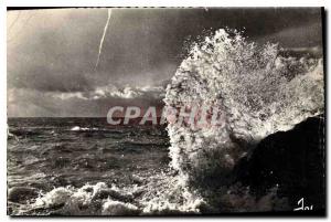 Postcard Modern Britain Wind Suroit A beautiful plume on the coast of Brittany