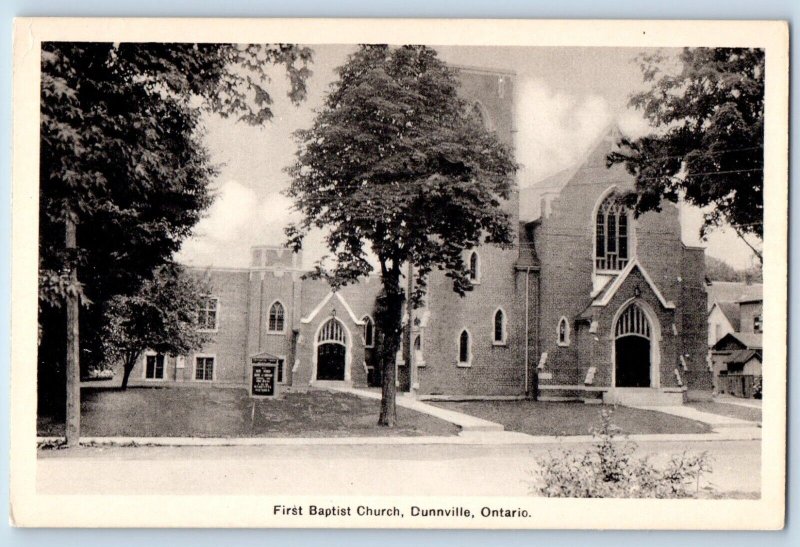 Dunnville Ontario Canada Postcard First Baptist Church c1930's Unposted