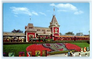 TRAIN STATION MAIN STREET DISNEYLAND DISNEY ANAHEIM CALIFORNIA CA POSTCARD (JA3)